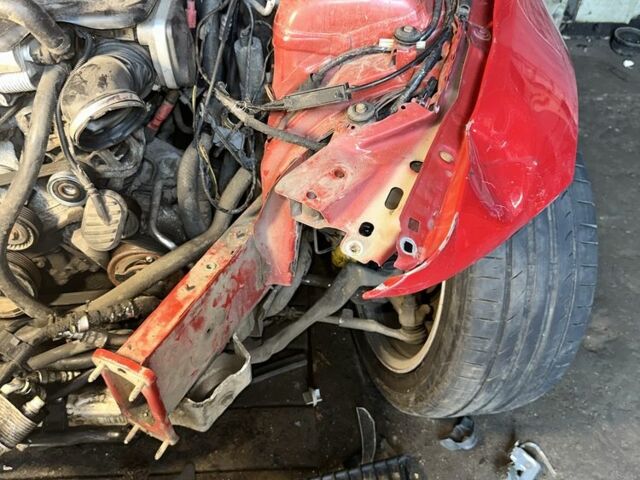 Червоний БМВ 3 Серія, об'ємом двигуна 0 л та пробігом 200 тис. км за 3500 $, фото 1 на Automoto.ua