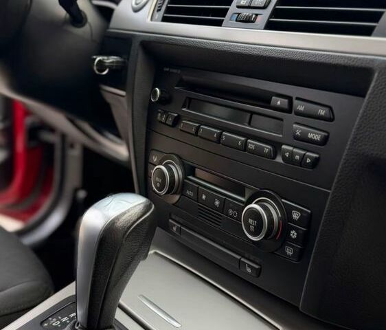 Красный БМВ 3 Серия, объемом двигателя 2 л и пробегом 250 тыс. км за 6000 $, фото 6 на Automoto.ua