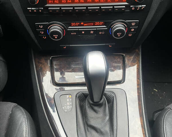 Красный БМВ 3 Серия, объемом двигателя 2 л и пробегом 165 тыс. км за 9200 $, фото 15 на Automoto.ua