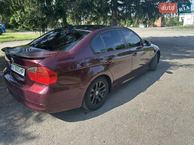 Червоний БМВ 3 Серія, об'ємом двигуна 2 л та пробігом 184 тис. км за 8200 $, фото 6 на Automoto.ua