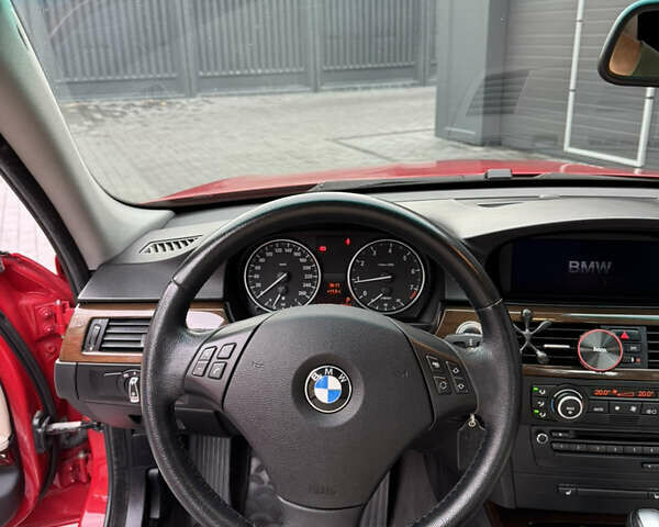 Красный БМВ 3 Серия, объемом двигателя 2.5 л и пробегом 312 тыс. км за 8008 $, фото 17 на Automoto.ua