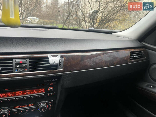 Красный БМВ 3 Серия, объемом двигателя 2 л и пробегом 165 тыс. км за 9200 $, фото 12 на Automoto.ua