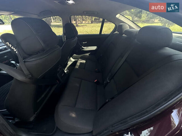 Червоний БМВ 3 Серія, об'ємом двигуна 2 л та пробігом 184 тис. км за 8200 $, фото 8 на Automoto.ua