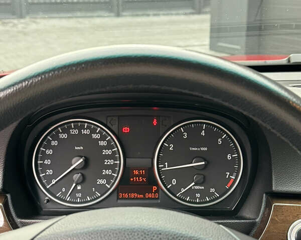 Красный БМВ 3 Серия, объемом двигателя 2.5 л и пробегом 312 тыс. км за 8008 $, фото 18 на Automoto.ua
