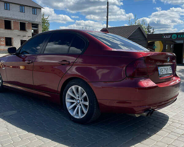 Красный БМВ 3 Серия, объемом двигателя 3 л и пробегом 159 тыс. км за 10500 $, фото 3 на Automoto.ua