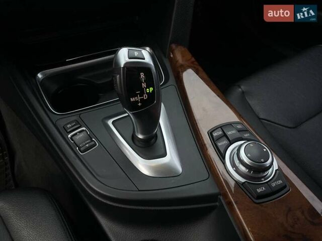 Червоний БМВ 3 Серія, об'ємом двигуна 2 л та пробігом 223 тис. км за 11799 $, фото 29 на Automoto.ua
