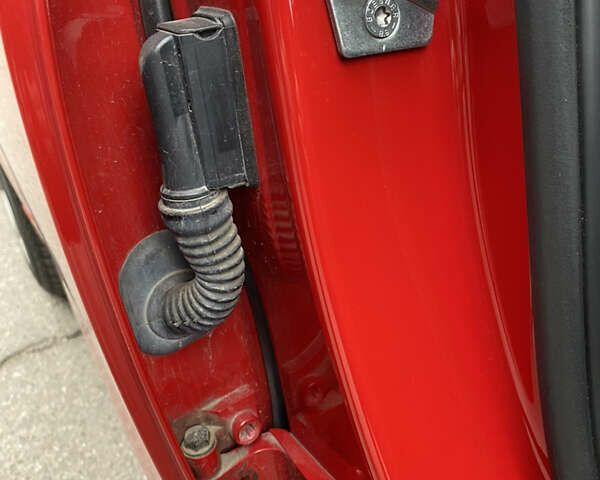 Червоний БМВ 3 Серія, об'ємом двигуна 2 л та пробігом 135 тис. км за 14400 $, фото 29 на Automoto.ua