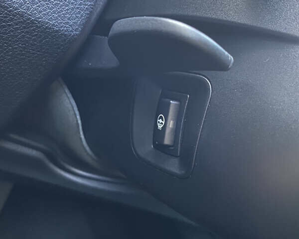 Червоний БМВ 3 Серія, об'ємом двигуна 2 л та пробігом 135 тис. км за 14400 $, фото 34 на Automoto.ua