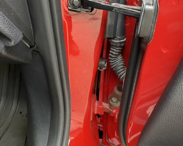 Червоний БМВ 3 Серія, об'ємом двигуна 2 л та пробігом 135 тис. км за 14400 $, фото 30 на Automoto.ua