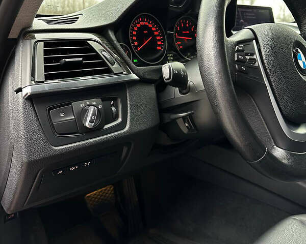 Красный БМВ 3 Серия, объемом двигателя 2 л и пробегом 135 тыс. км за 12900 $, фото 18 на Automoto.ua