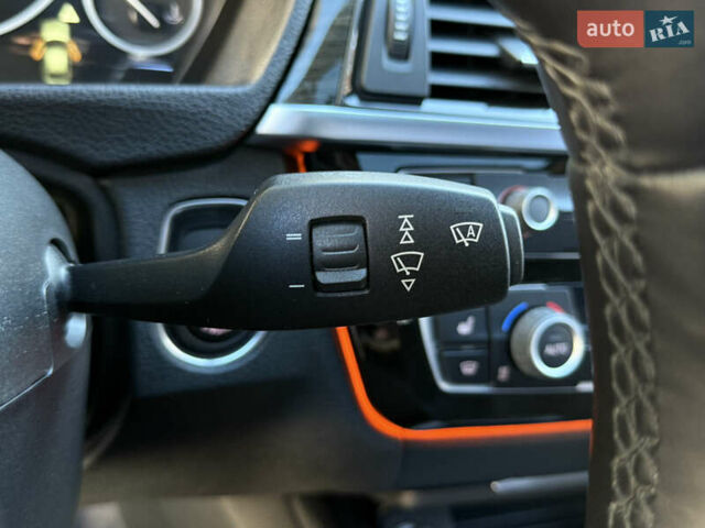 БМВ 3 Серія 2012 у Одесі на Automoto.ua Червоний БМВ 3 Серія, об'ємом двигуна 2.98 л та пробігом 154 тис. км за 17900 $, фото 63 на Automoto.ua