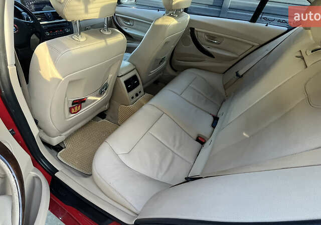 БМВ 3 Серия 2012 в Белой Церкве на Automoto.ua Красный БМВ 3 Серия, объемом двигателя 2 л и пробегом 236 тыс. км за 14800 $, фото 8 на Automoto.ua