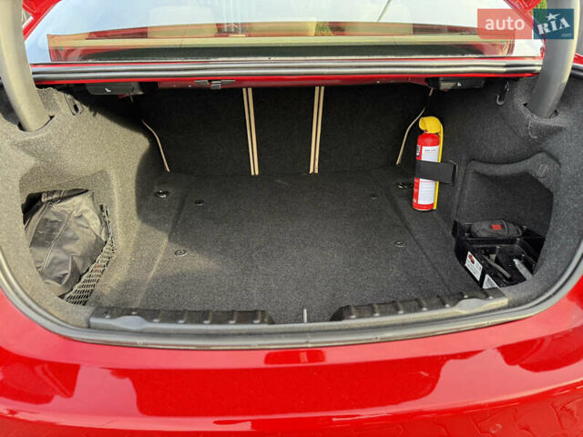 Червоний БМВ 3 Серія, об'ємом двигуна 2 л та пробігом 179 тис. км за 13300 $, фото 36 на Automoto.ua