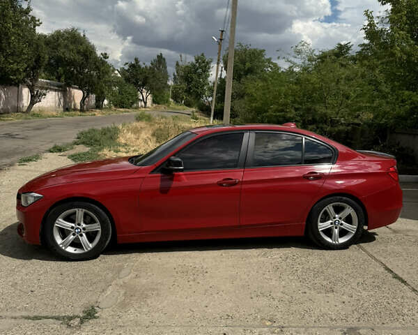 Красный БМВ 3 Серия, объемом двигателя 2 л и пробегом 240 тыс. км за 14999 $, фото 3 на Automoto.ua