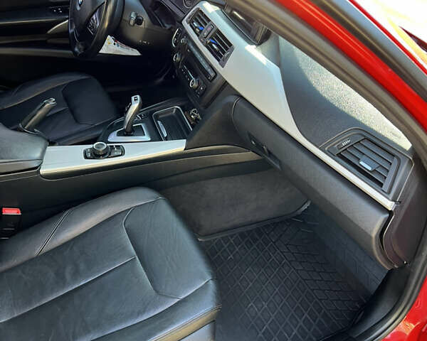 Красный БМВ 3 Серия, объемом двигателя 2 л и пробегом 240 тыс. км за 14999 $, фото 16 на Automoto.ua