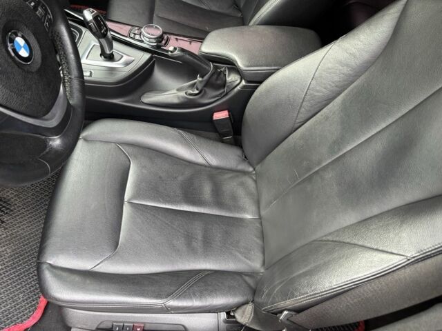 Красный БМВ 3 Серия, объемом двигателя 2 л и пробегом 221 тыс. км за 14000 $, фото 11 на Automoto.ua