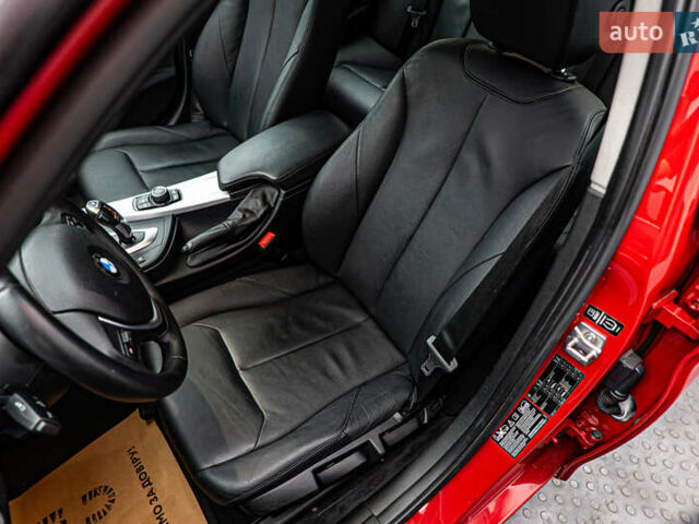 Красный БМВ 3 Серия, объемом двигателя 2 л и пробегом 124 тыс. км за 14705 $, фото 8 на Automoto.ua