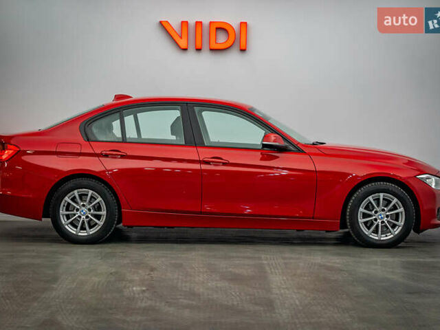 Красный БМВ 3 Серия, объемом двигателя 2 л и пробегом 124 тыс. км за 14705 $, фото 3 на Automoto.ua