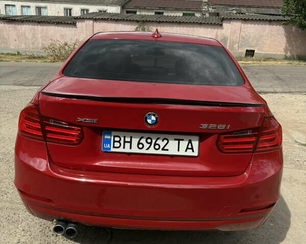 Красный БМВ 3 Серия, объемом двигателя 2 л и пробегом 240 тыс. км за 14999 $, фото 5 на Automoto.ua
