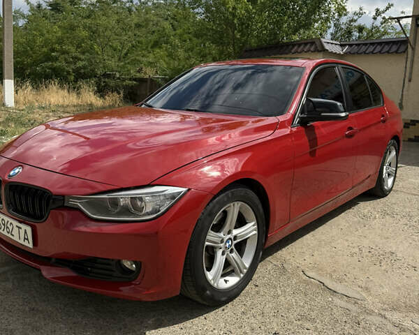 Красный БМВ 3 Серия, объемом двигателя 2 л и пробегом 240 тыс. км за 14999 $, фото 2 на Automoto.ua