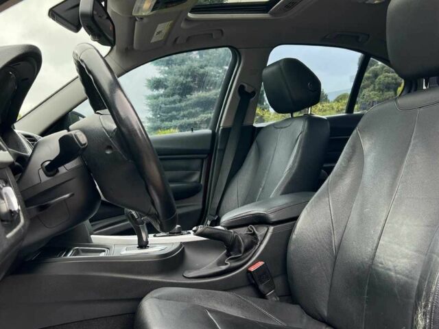 Красный БМВ 3 Серия, объемом двигателя 2 л и пробегом 226 тыс. км за 10500 $, фото 17 на Automoto.ua