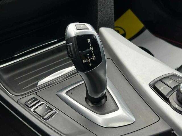 Красный БМВ 3 Серия, объемом двигателя 2 л и пробегом 226 тыс. км за 10500 $, фото 23 на Automoto.ua