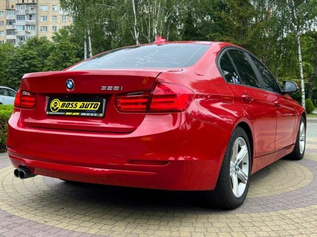 Красный БМВ 3 Серия, объемом двигателя 2 л и пробегом 226 тыс. км за 10500 $, фото 6 на Automoto.ua