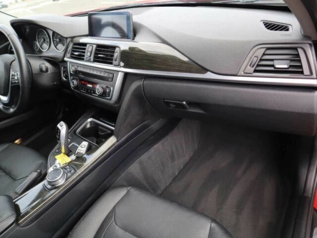 Красный БМВ 3 Серия, объемом двигателя 2 л и пробегом 79 тыс. км за 3300 $, фото 6 на Automoto.ua