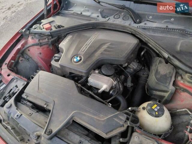 Красный БМВ 3 Серия, объемом двигателя 2 л и пробегом 113 тыс. км за 15499 $, фото 7 на Automoto.ua