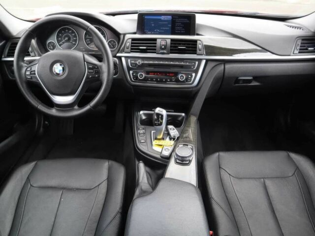 Красный БМВ 3 Серия, объемом двигателя 2 л и пробегом 79 тыс. км за 3300 $, фото 7 на Automoto.ua