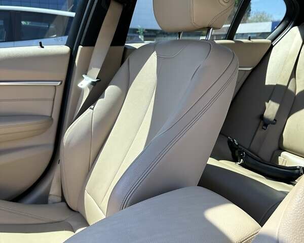 Червоний БМВ 3 Серія, об'ємом двигуна 2 л та пробігом 106 тис. км за 16999 $, фото 35 на Automoto.ua