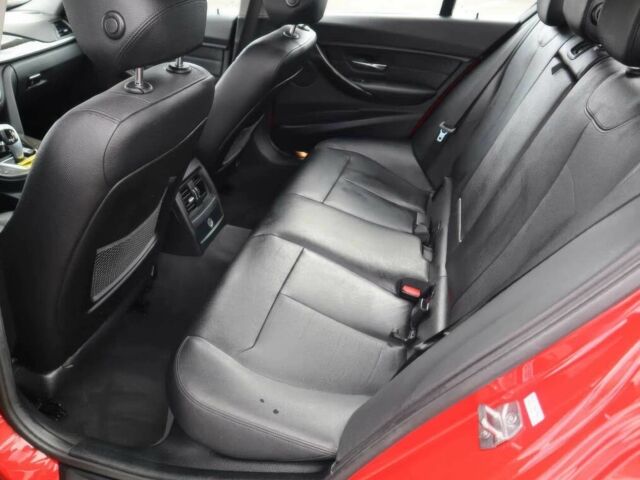 Красный БМВ 3 Серия, объемом двигателя 2 л и пробегом 79 тыс. км за 3300 $, фото 12 на Automoto.ua