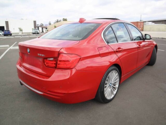 Красный БМВ 3 Серия, объемом двигателя 2 л и пробегом 79 тыс. км за 3300 $, фото 2 на Automoto.ua