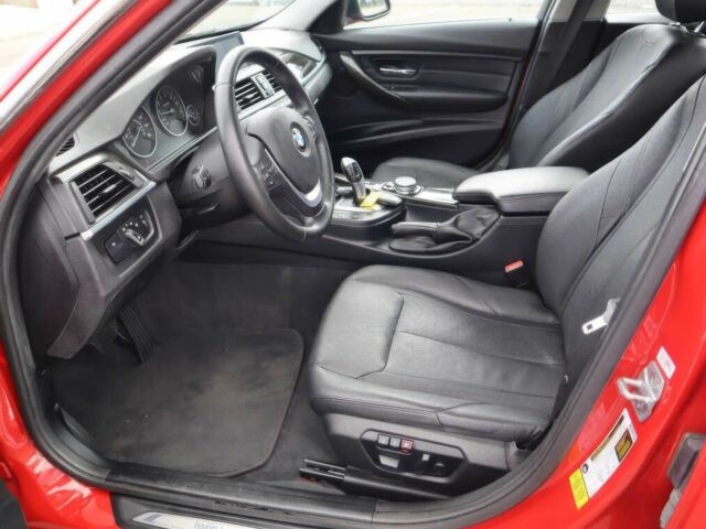 Красный БМВ 3 Серия, объемом двигателя 2 л и пробегом 79 тыс. км за 3300 $, фото 9 на Automoto.ua