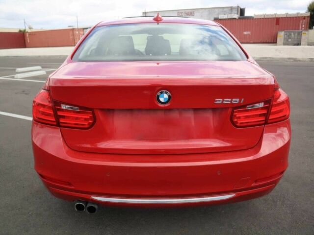 Красный БМВ 3 Серия, объемом двигателя 2 л и пробегом 79 тыс. км за 3300 $, фото 3 на Automoto.ua