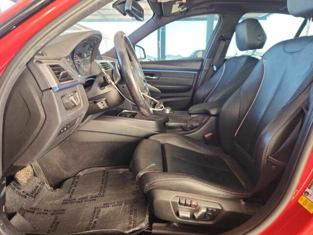 Красный БМВ 3 Серия, объемом двигателя 3 л и пробегом 82 тыс. км за 4500 $, фото 6 на Automoto.ua