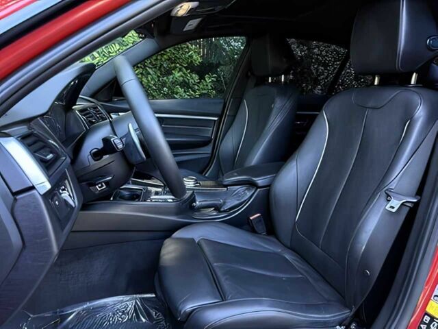 БМВ 3 Серія 2016 у Полтаві на Automoto.ua Червоний БМВ 3 Серія, об'ємом двигуна 2 л та пробігом 76 тис. км за 9000 $, фото 7 на Automoto.ua