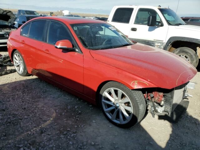 Красный БМВ 3 Серия, объемом двигателя 2 л и пробегом 149 тыс. км за 10200 $, фото 2 на Automoto.ua