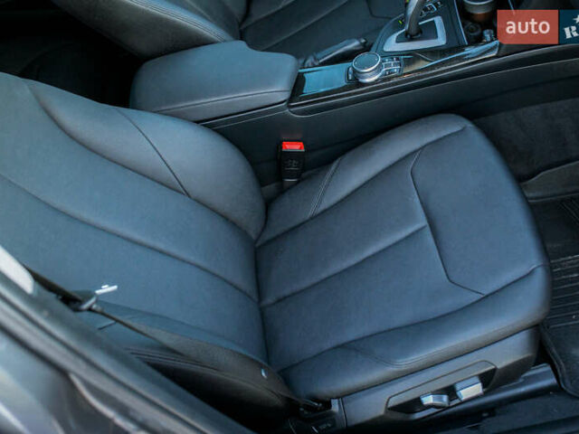 Червоний БМВ 3 Серія, об'ємом двигуна 2 л та пробігом 164 тис. км за 17500 $, фото 8 на Automoto.ua