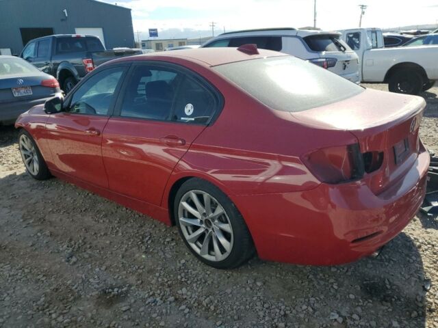 Красный БМВ 3 Серия, объемом двигателя 2 л и пробегом 149 тыс. км за 10200 $, фото 3 на Automoto.ua