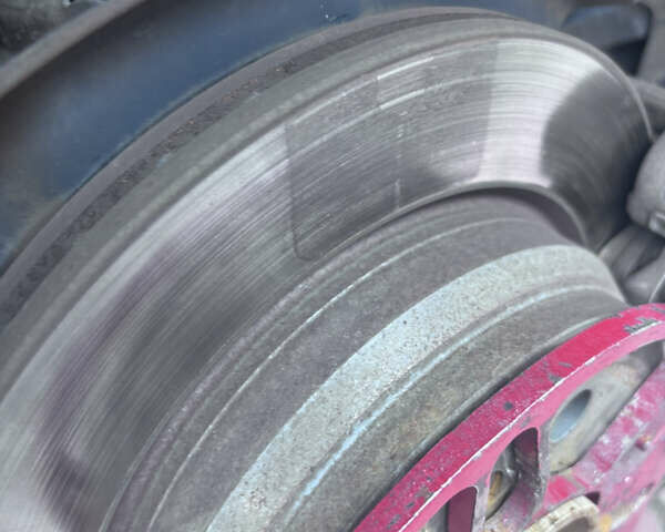 Червоний БМВ 3 Серія, об'ємом двигуна 2 л та пробігом 137 тис. км за 13800 $, фото 42 на Automoto.ua