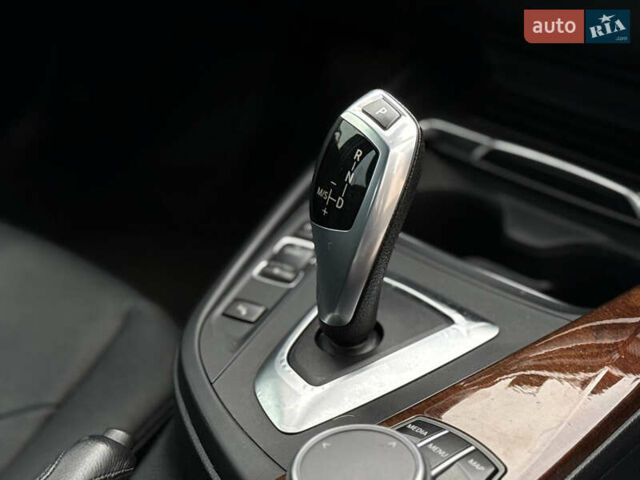 Красный БМВ 3 Серия, объемом двигателя 2 л и пробегом 137 тыс. км за 14900 $, фото 16 на Automoto.ua