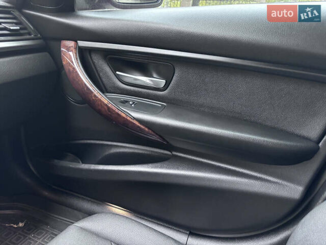 Червоний БМВ 3 Серія, об'ємом двигуна 2 л та пробігом 137 тис. км за 13800 $, фото 32 на Automoto.ua