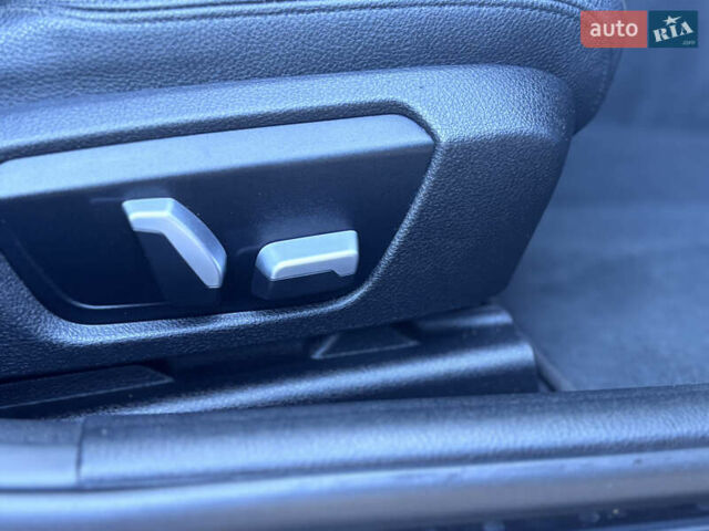 Червоний БМВ 3 Серія, об'ємом двигуна 2 л та пробігом 137 тис. км за 13800 $, фото 10 на Automoto.ua