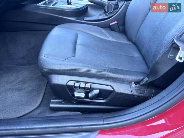 Червоний БМВ 3 Серія, об'ємом двигуна 2 л та пробігом 137 тис. км за 13800 $, фото 8 на Automoto.ua