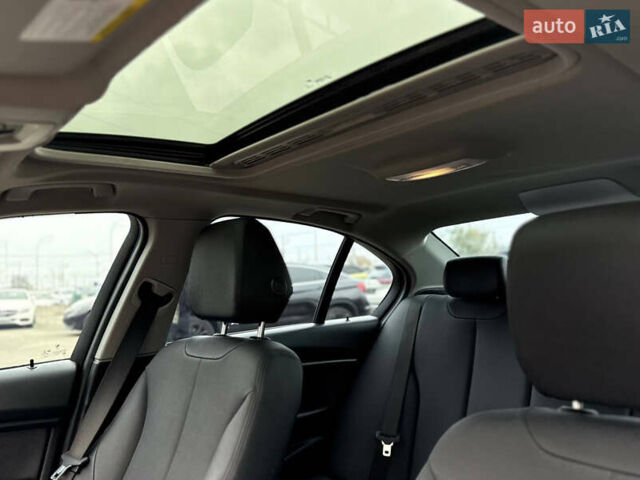 Красный БМВ 3 Серия, объемом двигателя 2 л и пробегом 137 тыс. км за 14900 $, фото 13 на Automoto.ua