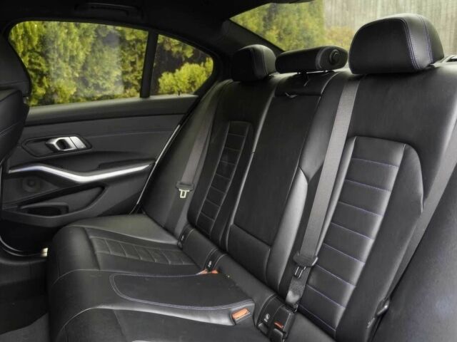 Червоний БМВ 3 Серія, об'ємом двигуна 2 л та пробігом 30 тис. км за 9400 $, фото 16 на Automoto.ua