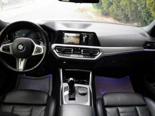 Червоний БМВ 3 Серія, об'ємом двигуна 2 л та пробігом 30 тис. км за 9400 $, фото 9 на Automoto.ua