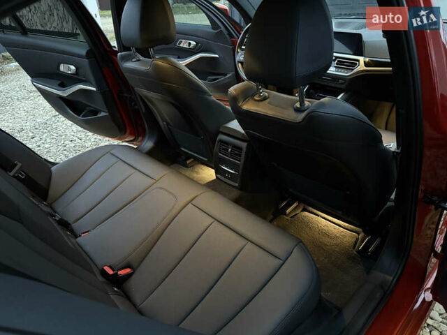 Красный БМВ 3 Серия, объемом двигателя 2 л и пробегом 115 тыс. км за 27900 $, фото 55 на Automoto.ua