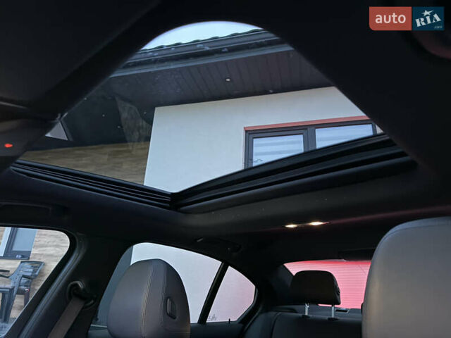 Красный БМВ 3 Серия, объемом двигателя 2 л и пробегом 115 тыс. км за 27900 $, фото 63 на Automoto.ua